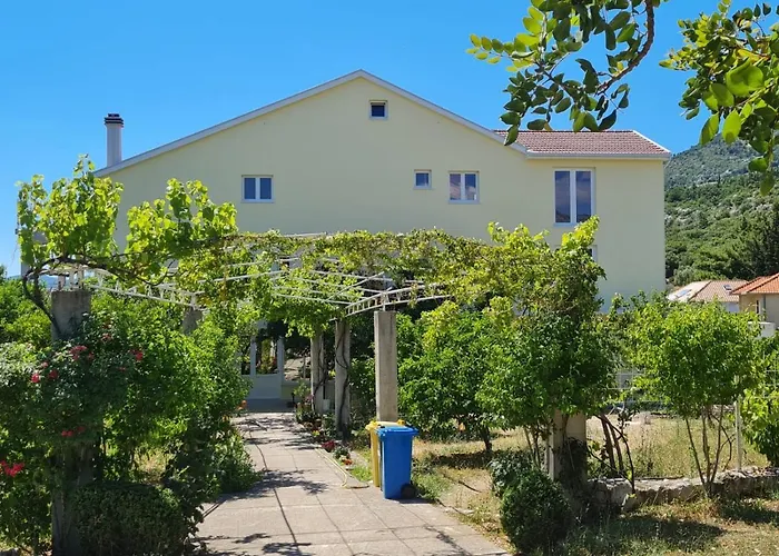 Apartments Figa