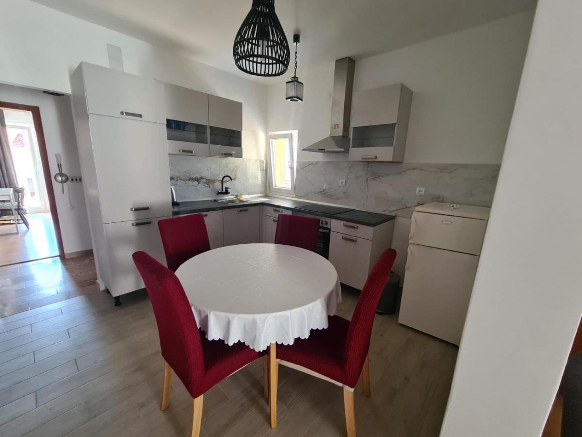 Apartment Figa *